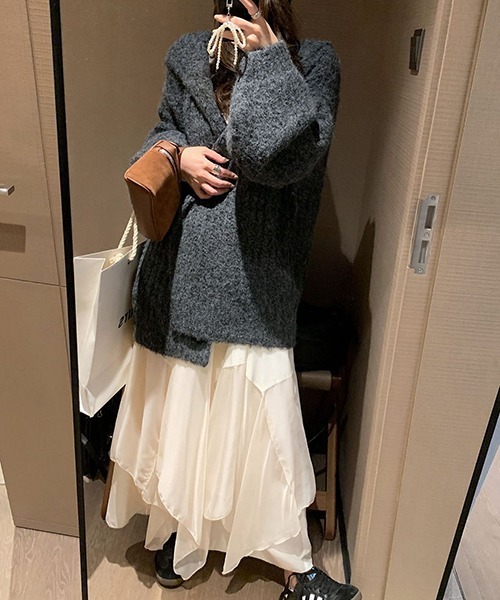 gossip!ロサンゼルス(ゴシップロサンゼルス)の「YUGA ゆったりスタイルフード付きカーディガン(ニット/セーター・レディース・ダークグレー/オフホワイト/ブラウン・FREE)」の3枚目の写真