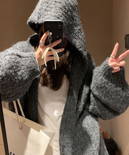 gossip!ロサンゼルス(ゴシップロサンゼルス)の「YUGA ゆったりスタイルフード付きカーディガン(ニット/セーター・レディース・ダークグレー/オフホワイト/ブラウン・FREE)」の10枚目の写真