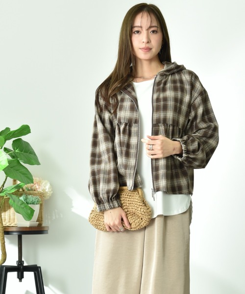 INTERPLANET（インタープラネット）の「チェックペプラム切替ＺＩＰフードジャケット（ブルゾン・レディース・ブラウン/ブラック・FREE）」の15枚目の写真