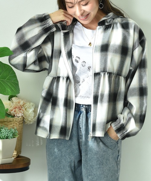 INTERPLANET（インタープラネット）の「チェックペプラム切替ＺＩＰフードジャケット（ブルゾン・レディース・ブラウン/ブラック・FREE）」の5枚目の写真