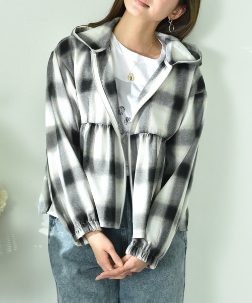 INTERPLANET（インタープラネット）の「チェックペプラム切替ＺＩＰフードジャケット（ブルゾン・レディース・ブラウン/ブラック・FREE）」の8枚目の写真