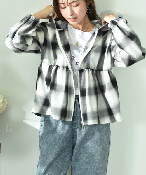 INTERPLANET（インタープラネット）の「チェックペプラム切替ＺＩＰフードジャケット（ブルゾン・レディース・ブラウン/ブラック・FREE）」の9枚目の写真