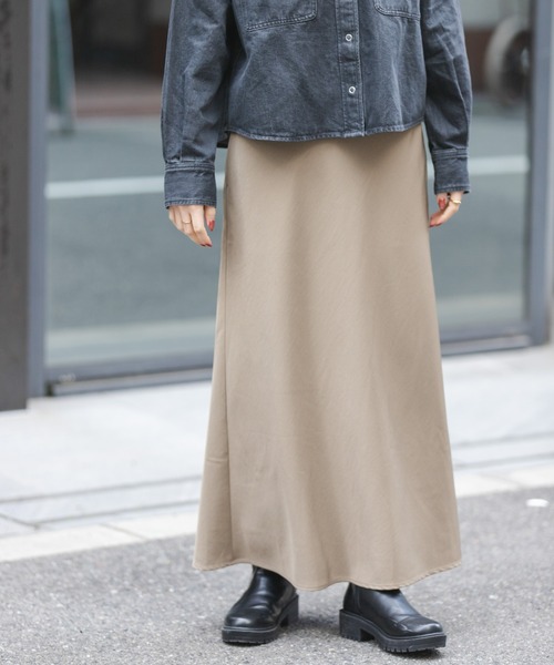 FORK&SPOON（フォークアンドスプーン）の「FORK&SPOON　ヴィンテージツイルスカート（スカート・レディース・ネイビー/ベージュ・2/1）」の7枚目の写真