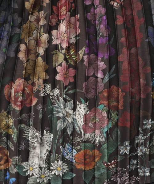 iS ScoLar(イズスカラー)の「553291:チュールスカート×花柄×プリーツスカート(スカート・レディース・ブラック・M)」の2枚目の写真