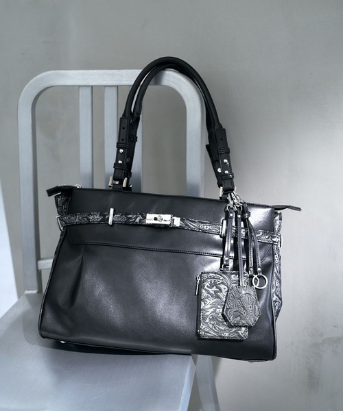 HARE(ハレ)の「ジャガードキリカエベルトバッグ(HARE)(ハンドバッグ・レディース・ブラック・FREE)」の1枚目の写真