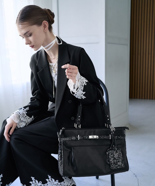 HARE(ハレ)の「ジャガードキリカエベルトバッグ(HARE)(ハンドバッグ・レディース・ブラック・FREE)」の6枚目の写真