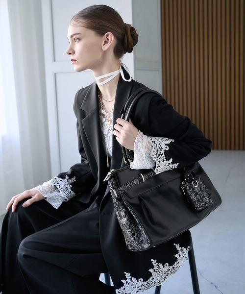 HARE(ハレ)の「ジャガードキリカエベルトバッグ(HARE)(ハンドバッグ・レディース・ブラック・FREE)」の5枚目の写真