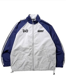 NOIZY（ノイジー）の「袖ライン ワンポイント 刺繍 ナイロンジャケット（ナイロンジャケット）」