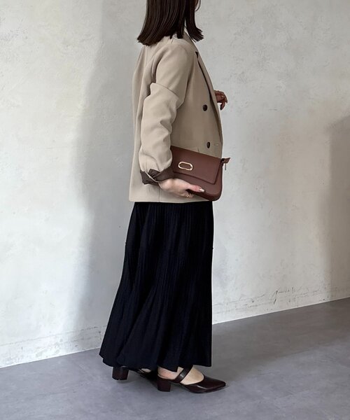 Thevon(ゼボン)の「カットプリーツティアードスカート(スカート・レディース・チャコールグレー/ブラック/ライトベージュ/イエロー・FREE)」の11枚目の写真