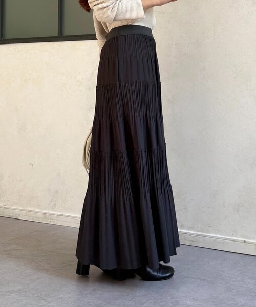 Thevon(ゼボン)の「カットプリーツティアードスカート(スカート・レディース・チャコールグレー/ブラック/ライトベージュ/イエロー・FREE)」の13枚目の写真