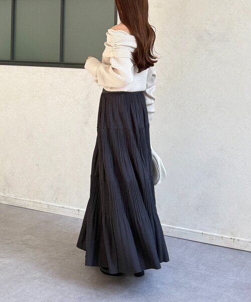 Thevon(ゼボン)の「カットプリーツティアードスカート(スカート・レディース・チャコールグレー/ブラック/ライトベージュ/イエロー・FREE)」の17枚目の写真