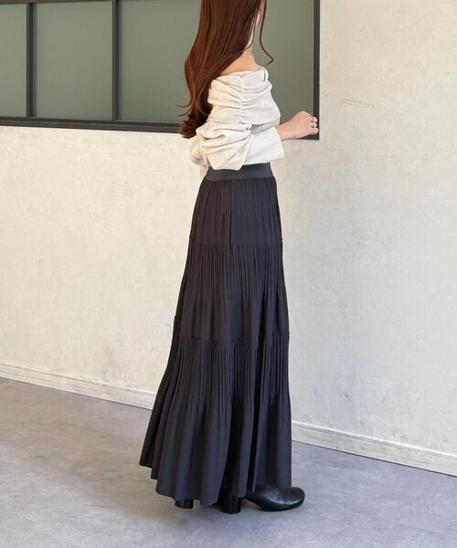 Thevon(ゼボン)の「カットプリーツティアードスカート(スカート・レディース・チャコールグレー/ブラック/ライトベージュ/イエロー・FREE)」の18枚目の写真