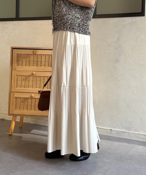 Thevon(ゼボン)の「カットプリーツティアードスカート(スカート・レディース・チャコールグレー/ブラック/ライトベージュ/イエロー・FREE)」の22枚目の写真