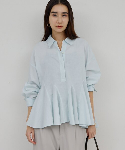 GALLARDAGALANTE(ガリャルダガランテ)の「フレアブラウス(シャツ/ブラウス・レディース・サックスブルー/ブラック/ベージュ/レッド・FREE)」の4枚目の写真