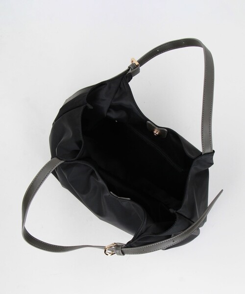 MICO COULIER（ミコクリエ）の「バックルハンドルトートバッグ（ショルダーバッグ・レディース・グレイッシュベージュ/ブラック・FREE）」の22枚目の写真