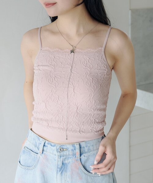 Kastane(カスタネ)の「【2026SSカタログ/5色展開】カップ付きフラワージャガードキャミ(キャミソール・レディース・アイボリー/ピンク/ホワイト/ミント/ブルー・FREE)」の5枚目の写真