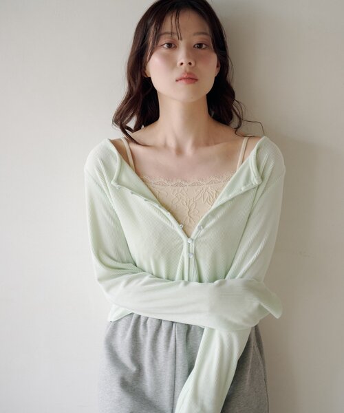 Kastane(カスタネ)の「【2026SSカタログ/5色展開】カップ付きフラワージャガードキャミ(キャミソール・レディース・アイボリー/ピンク/ホワイト/ミント/ブルー・FREE)」の8枚目の写真