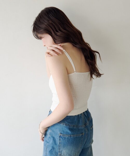 Kastane(カスタネ)の「【2026SSカタログ/5色展開】カップ付きフラワージャガードキャミ(キャミソール・レディース・アイボリー/ピンク/ホワイト/ミント/ブルー・FREE)」の13枚目の写真