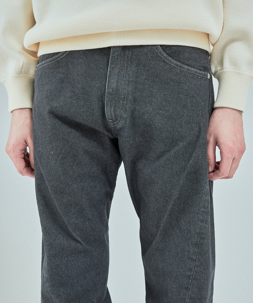 EDIFICE（エディフィス）の「COLOR DENIM CURVED 5PK パンツ（デニムパンツ・メンズ・ブラウン/ネイビー/チャコールグレー・LARGE/MEDIUM/SMALL）」の19枚目の写真