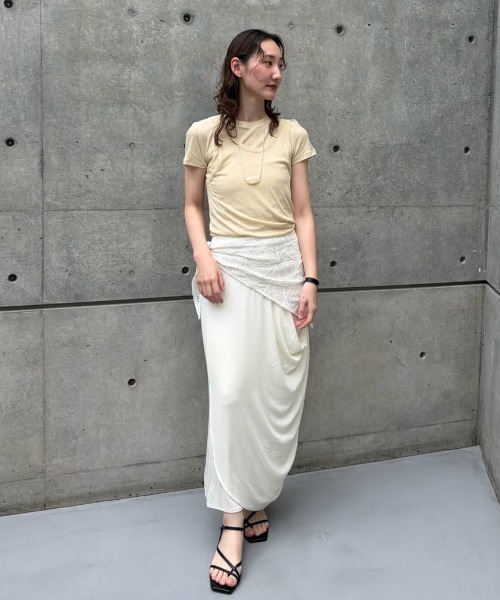 MIESROHE(ミースロエ)の「【洗える】ニュアンスドレープカットスカート(スカート・レディース・ブラック/グレー/ホワイト・0/1)」の2枚目の写真