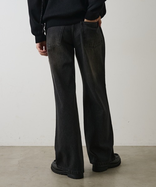 COLONY 2139（コロニートゥーワンスリーナイン）の「セミフレアウォッシュドデニムパンツ（デニムパンツ・メンズ・インディゴブルー/ブラック・MEDIUM/LARGE）」の5枚目の写真
