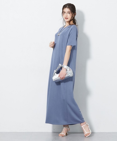 slattgir（スラットジール）の「高身長　ひんやり柔らかダンボールニットカットソーロングワンピース（接触冷感・吸汗速乾）（トールサイズ）（ワンピース・レディース・グレイッシュブルー/チャコール/ブラック・T3L/TL/TM/TLL/T5L/T4L）」の14枚目の写真