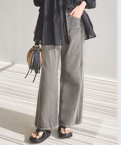 23区（ニジュウサンク）の「ワイドシルエット デニム パンツ（デニムパンツ・レディース・ライトグレー系/スカイブルー系・40/38/36）」の2枚目の写真