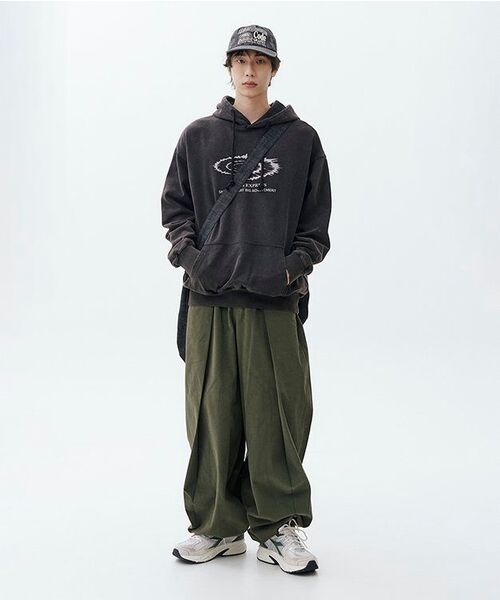 IDWS(アイドンワナセル)の「Swift Symbol Dying Hoodie Black(パーカー・レディース・その他・0/1/2)」の9枚目の写真