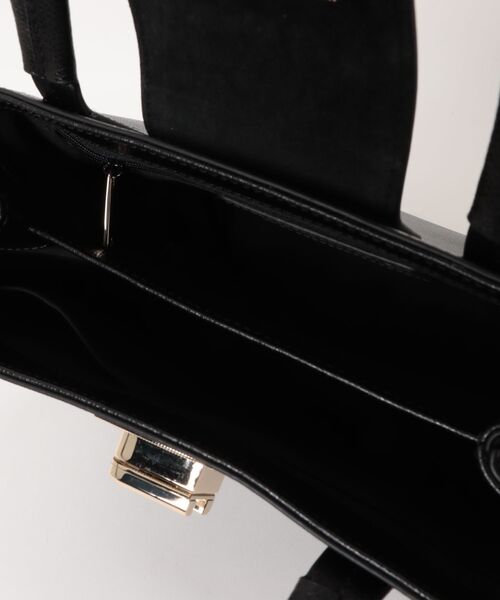 FURLA（フルラ）の「フルラ 1927 (Furla 1927) トート M（トートバッグ・レディース・ブラック/ベージュ・ONE SIZE）」の4枚目の写真
