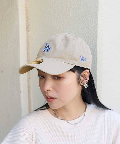 FREAK'S STORE（フリークスストア）の「New Era × FREAK'S STORE/ニューエラ 別注 9TWENTY MINI LOGO CAP/ナイントゥエンティ ミニロゴキャップ/ニューエラ（キャップ・レディース・ベージュ/ネイビー/キャメル/ブルー・ONE SIZE）」の10枚目の写真