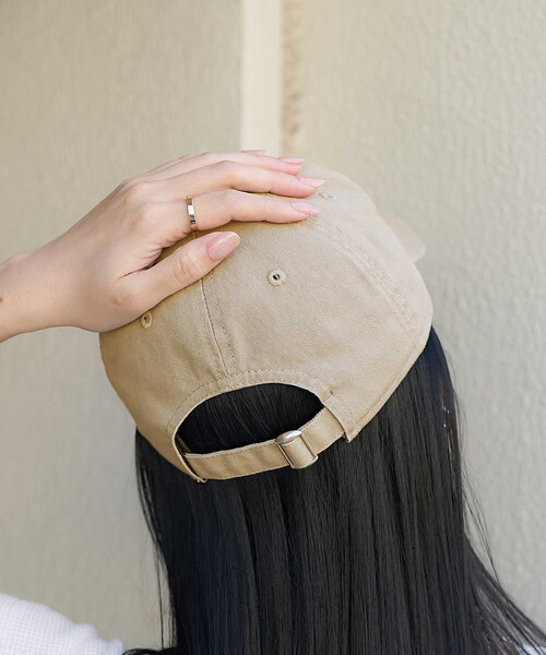 FREAK'S STORE（フリークスストア）の「New Era × FREAK'S STORE/ニューエラ 別注 9TWENTY MINI LOGO CAP/ナイントゥエンティ ミニロゴキャップ/ニューエラ（キャップ・レディース・ベージュ/ネイビー/キャメル/ブルー・ONE SIZE）」の13枚目の写真