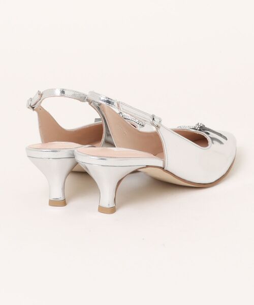 JILLSTUART shoe(ジルスチュアート シュー)の「リボンモチーフポインテッドトゥバックストラップパンプス(パンプス・レディース・ブラック/ピンクゴールド/シルバー・22.0cm/22.5cm/23.0cm/23.5cm/24.0cm/24.5cm)」の4枚目の写真