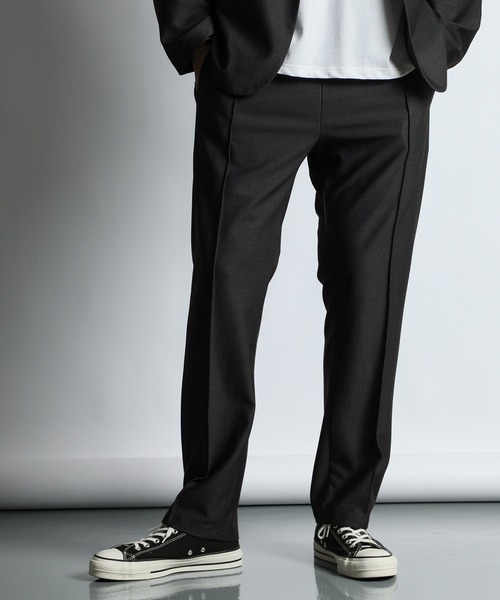 The DUFFER of ST.GEORGE（ザダファーオブセントジョージ）の「【WEB限定アイテム】SET UP JERSEY CENTER CREASE TROUSERS：セットアップ対応 センタークリース ジャージスラックス（スラックス・メンズ・ブラック/グレー・X-LARGE/LARGE/MEDIUM/SMALL）」の2枚目の写真