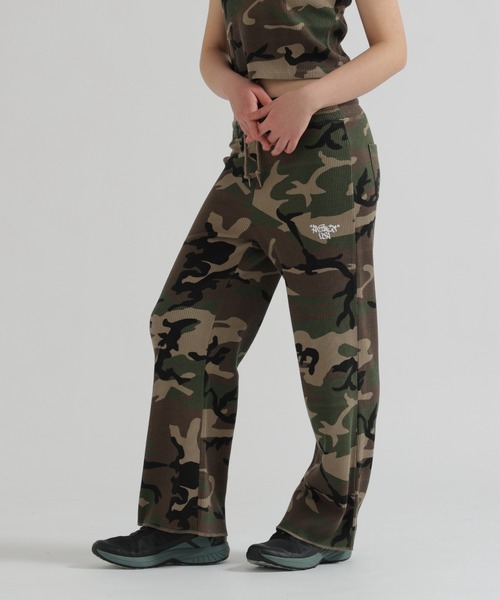 AVIREX(アヴィレックス)の「《直営店限定》CAMO WAFFLE PANTS(その他パンツ・レディース・グリーン系カモフラージュ/ベージュ系その他・M/S)」の14枚目の写真