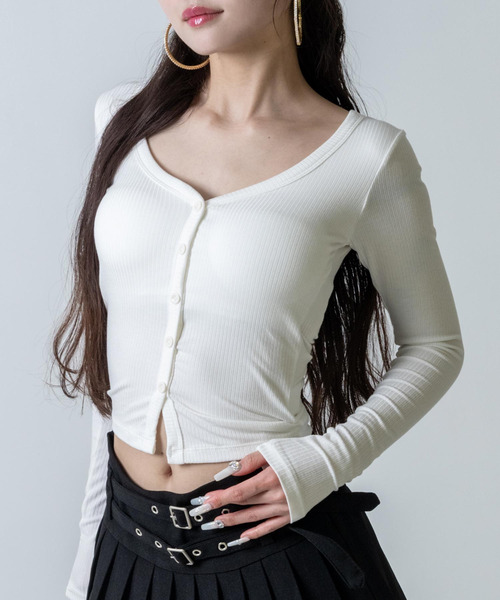 ANAP（アナップ）の「パッド付 V開き ぴたっと ロングスリーブ Tシャツ（Tシャツ/カットソー・レディース・グレー/ブラック/ホワイト・F）」の2枚目の写真