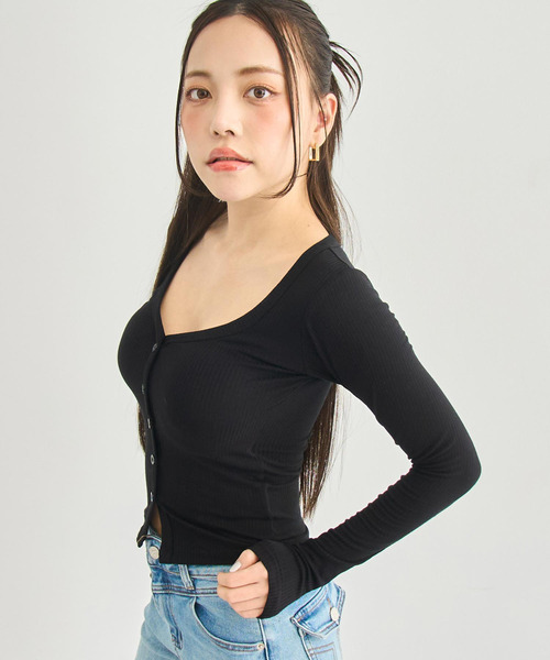 ANAP（アナップ）の「パッド付 V開き ぴたっと ロングスリーブ Tシャツ（Tシャツ/カットソー・レディース・グレー/ブラック/ホワイト・F）」の18枚目の写真