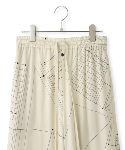 ADAM ET ROPE'(アダムエロペ)の「アーキテクチャープリントパンツ(その他パンツ・レディース・ホワイト系その他5・38/36)」の12枚目の写真