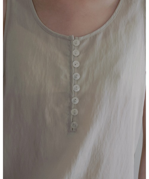 anuke（アンヌーク）の「Camisole Layered Tanktop（タンクトップ・レディース・ブラウン/アイボリー・FREE）」の10枚目の写真