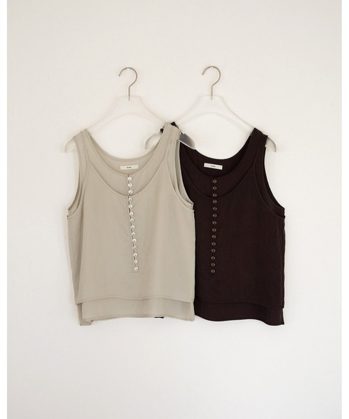 anuke（アンヌーク）の「Camisole Layered Tanktop（タンクトップ・レディース・ブラウン/アイボリー・FREE）」の16枚目の写真
