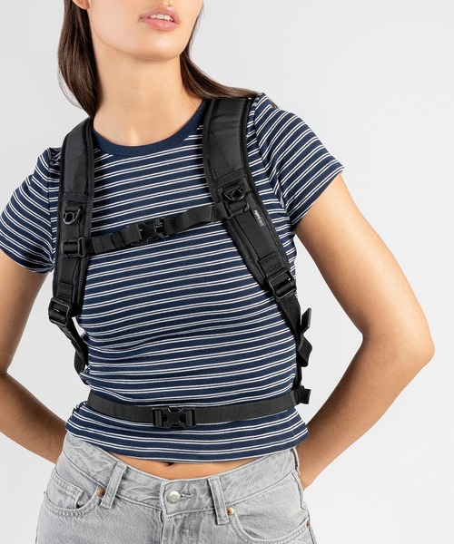 pacsafe（パックセーフ）の「pacsafe/パックセーフ V 12L Tech backpack/テックバックパック（バックパック/リュック・メンズ・ブラック・FREE）」の16枚目の写真