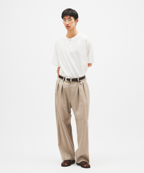 JOURNAL STANDARD（ジャーナルスタンダード）の「スラブ ヘンリー ネック 半袖 Tシャツ（Tシャツ/カットソー・メンズ・ホワイト/ブラック系その他/クリアブルー・LARGE/MEDIUM）」の5枚目の写真