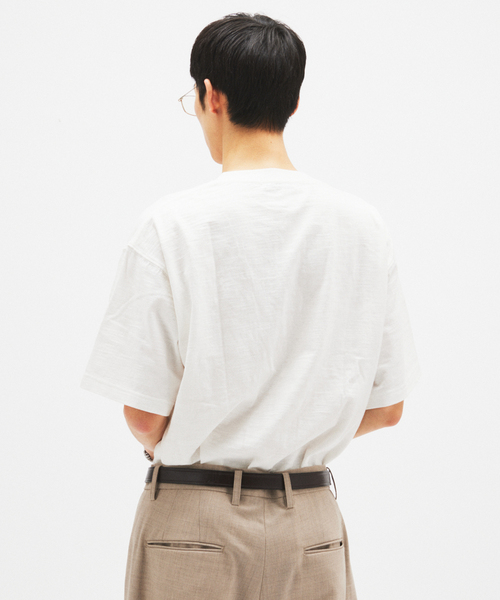 JOURNAL STANDARD（ジャーナルスタンダード）の「スラブ ヘンリー ネック 半袖 Tシャツ（Tシャツ/カットソー・メンズ・ホワイト/ブラック系その他/クリアブルー・LARGE/MEDIUM）」の9枚目の写真