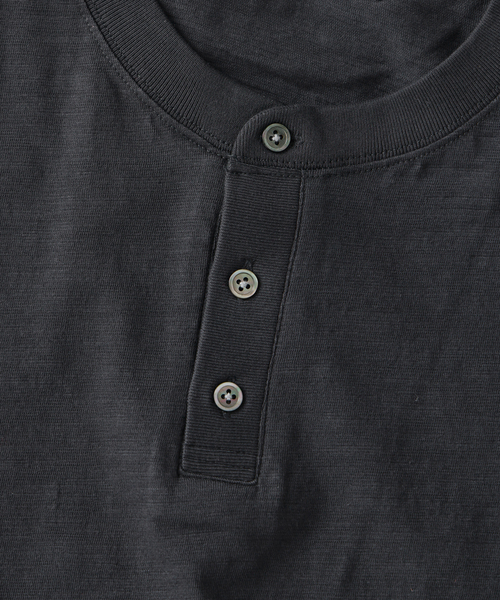 JOURNAL STANDARD（ジャーナルスタンダード）の「スラブ ヘンリー ネック 半袖 Tシャツ（Tシャツ/カットソー・メンズ・ホワイト/ブラック系その他/クリアブルー・LARGE/MEDIUM）」の18枚目の写真