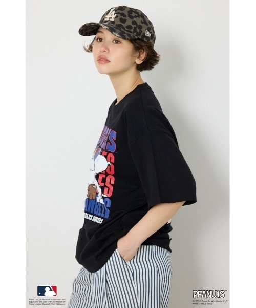 RODEO CROWNS WIDE BOWL(ロデオクラウンズワイドボウル)の「(MLBxPEANUTS)Tシャツ(Tシャツ/カットソー・レディース・イエロー/ブラック/オフホワイト/チャコールグレー・MEDIUM/LARGE)」の16枚目の写真