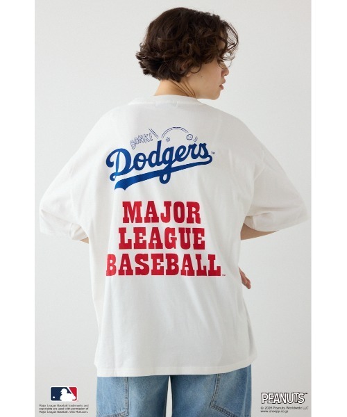RODEO CROWNS WIDE BOWL(ロデオクラウンズワイドボウル)の「(MLBxPEANUTS)Tシャツ(Tシャツ/カットソー・レディース・イエロー/ブラック/オフホワイト/チャコールグレー・MEDIUM/LARGE)」の12枚目の写真