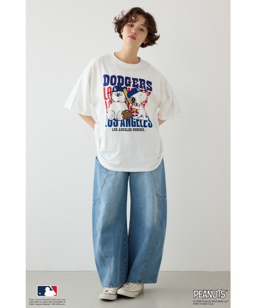 RODEO CROWNS WIDE BOWL(ロデオクラウンズワイドボウル)の「(MLBxPEANUTS)Tシャツ(Tシャツ/カットソー・レディース・イエロー/ブラック/オフホワイト/チャコールグレー・MEDIUM/LARGE)」の13枚目の写真