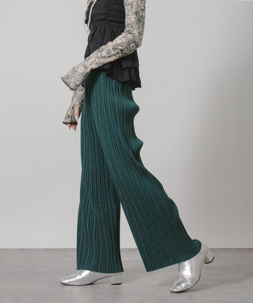 NYLAUS（ナイラス）の「【SG】セルフカット ランダムプリーツパンツ（その他パンツ・レディース・カーキ/ブラック系その他/ダークグリーン/ホワイト系その他/モカ/ブラック/グレイッシュベージュ/チャコールグレー/ライトブラウン・L/M）」の21枚目の写真