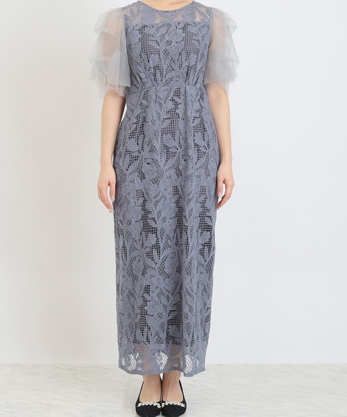 TRUDEA（トルディア）の「リーフレース×袖チュールワンピース（ドレス・レディース・ブルー/ブラック・MEDIUM）」の10枚目の写真