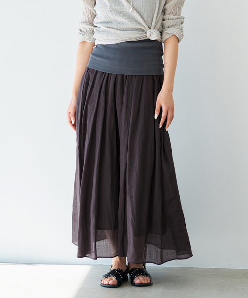 IENA(イエナ)の「《セットアップ対応》ラミータックギャザースカート(スカート・レディース・サックスブルー/ブラック系その他/レッド・38/36)」の2枚目の写真