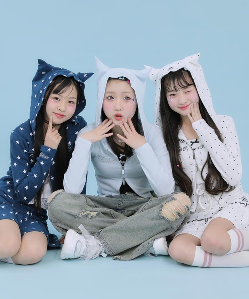 ANAP GiRL(アナップガール)の「アソート柄 ネコミミ 付 ダブル ジップ カット パーカー【セットアップ対応】(パーカー・キッズ・ネイビー/サックスブルー/ホワイト×ブラック・XS/M/S)」の7枚目の写真